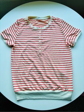 Retro Style Striped Red and Cream Short-Sleeve Henley Knit Tee! EUC!